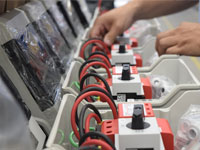 無軌換模臺(tái)車，靈活高效的模具更換利器